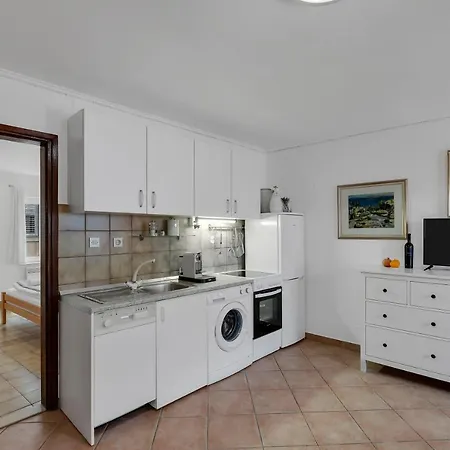 Kuca Bunoza アパート マカルスカ