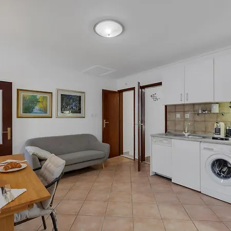 Apartment Kuca Bunoza