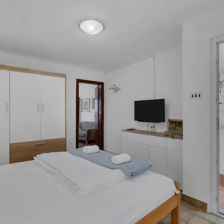 Apartment Kuca Bunoza *