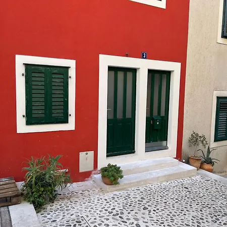 Kuca Bunoza Makarska